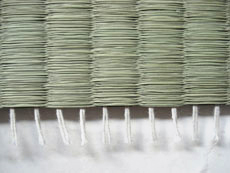 For Chinese omote only one or two cotton strings are used.